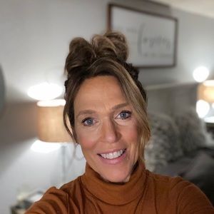 Meet your Posher, Jacquelyn